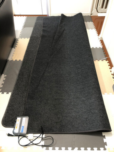 お譲り先決定【ホットカーペット】電気じゅうたん　山善　3畳用　195×235cm  ダニ退治機能付　暖房範囲の切替え可能