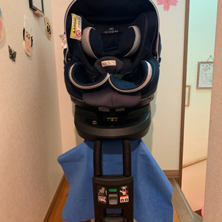 【値下げ】チャイルドシート　エールベベ　クルット４i