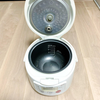 Tiger 炊飯器　3合炊き　コード付！の画像