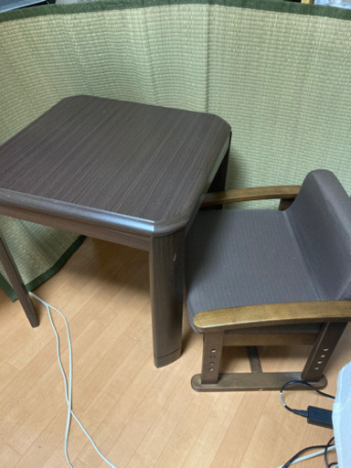 3月5、6日13日引き取り限定一人用こたつ４点セット