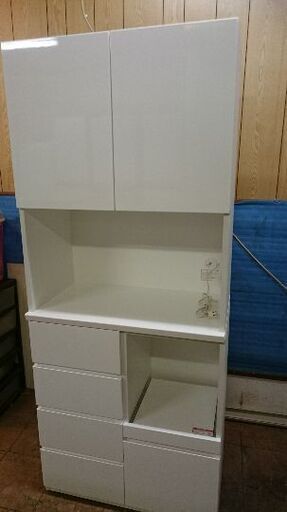 只今s、商談中です。ニトリ（NITORI)　キッチンボード　食器棚 美品