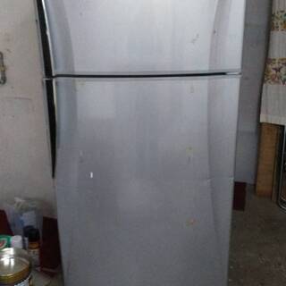 冷蔵庫　　２万円　　５４５L 　一旦取り下げ