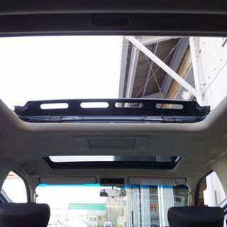 キャンペーン中なので人気のミニバンも今ならお得！！日産エルグランド！