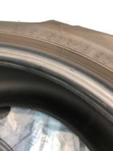 ヨコハマＢｌｕｅＥａｒｔｈ　２３５／５０Ｒ１８　４本セット　２０１８年４８週製造　程度良好　９分山　レクサスLS用に如何でしょうか？