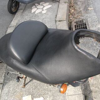 マジェスティ１２５シートの画像