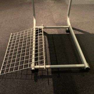 サイドテーブルの画像