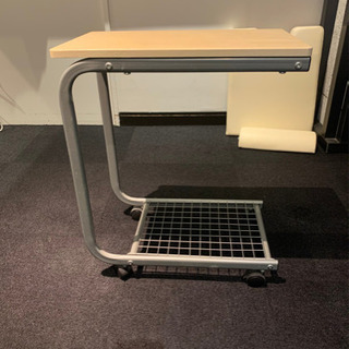 サイドテーブルの画像