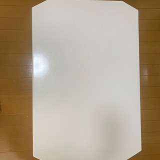 鏡面加工折り畳みテーブルの画像