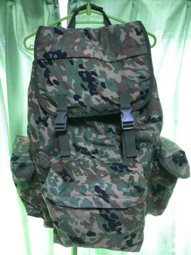 中古 迷彩リュック バックパック 40Ｌぐらい