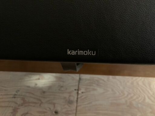 (210212)　カリモク（karimoku）　アンティーク調応接セット　二人用ソファ１脚　一人用ソファ２脚