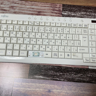 富士通　ワイヤレスキーボード　KG-0926 ジャンク