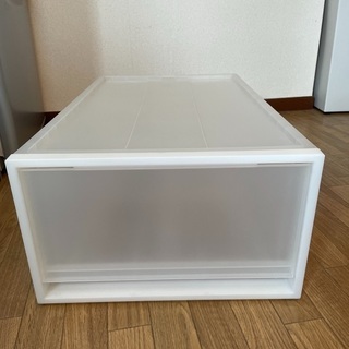無印　ポリプロピレン衣装ケース