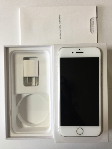美品　iPhone 8 Silver 64 GB SIMフリー