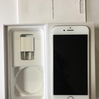美品　iPhone 8 Silver 64 GB SIMフリー