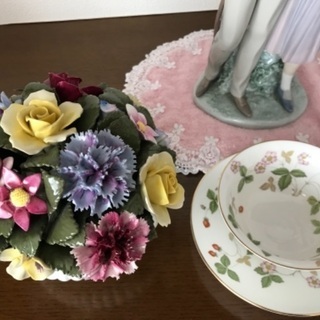 ロイヤルドルトン　陶器　花