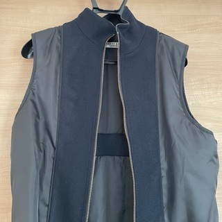 キャサリンハムネット コートの画像