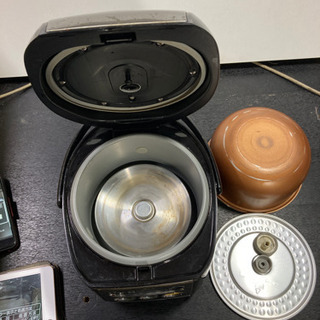引渡し決定　中古　Panasonic 3合炊き 電子ジャー炊飯器の画像