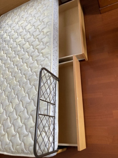 セミダブル＋シングルベッド