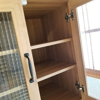 食器棚　の画像