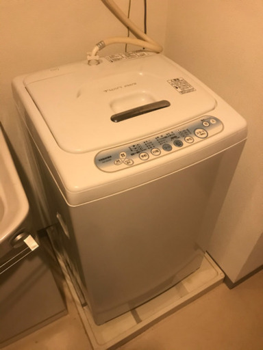 東芝の洗濯機　1〜2人暮らしにぴったり5kg,48L