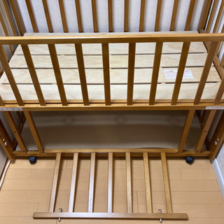 受け渡し予定の方決まりました　ベビーベッド & ベビー布団セット...