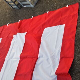 祝開店！紅白幕で賑やかし！