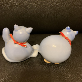 砥部焼猫さん二体セットの画像