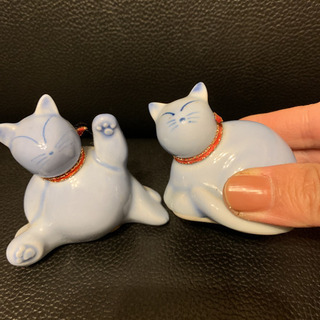 砥部焼猫さん二体セットの画像