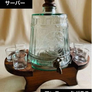 珍しいアンティークサーバー