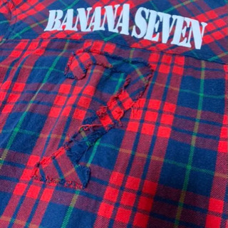 値下げ中⭐️ バナナセブン　シャツ　服