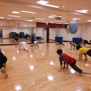おとなの為の【カポエィラ】 クラス @運動不足解消や、スタイルアップにも！    の画像
