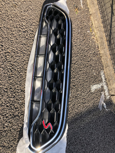 MINIクロスオーバー(F60)フロントグリル