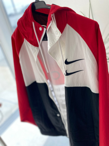 NIKE ナイキ ビッグスウッシュ ナイロンパーカー CJ4889-657