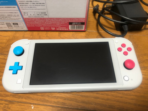 任天堂　スイッチライト　ポケモン