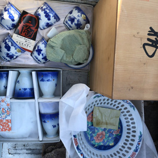 食器　贈答品　買取致します