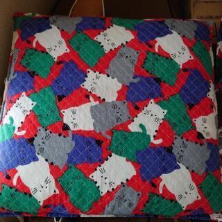 【未使用】分厚い座布団の画像