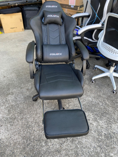 ゲーミングチェア　超美品　訳あり