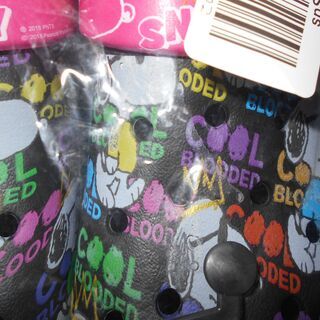 スヌーピー　クロックス風　２３㎝の画像