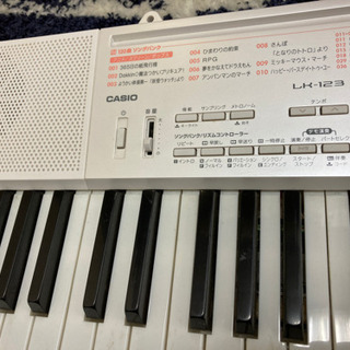 【60％OFF】CASIO カシオ電子ピアノ LK-123の画像