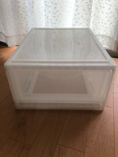 収納ケース2つ