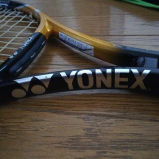 YONEX テニスラケット ケース付の画像