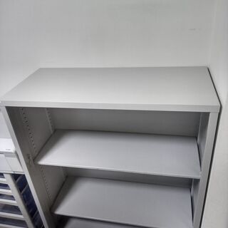 スチールの棚　お譲りいたします。