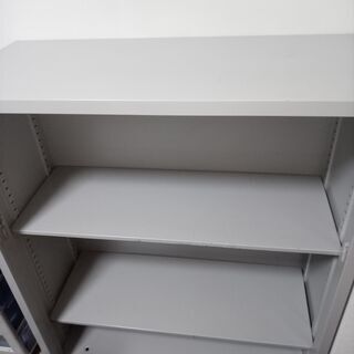 スチールの棚　お譲りいたします。の画像