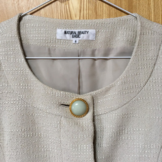 レディーススーツの画像