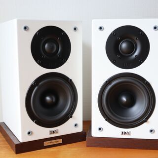 ELAC スピーカー BS72 ホワイト 美品（ペア） 