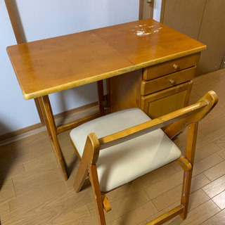 折りたたみ学習机、椅子付き