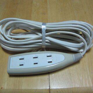 テーブルタップ　電源タップ　延長コード　５ｍ　4口