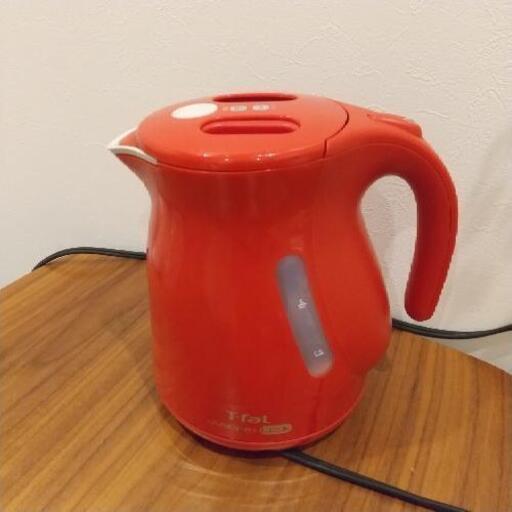 ティファール電気ケトル 1リットル 赤色
