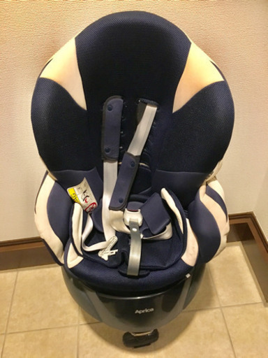 アップリカ チャイルドシート 回転式