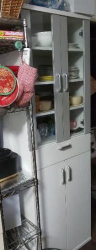 食器棚